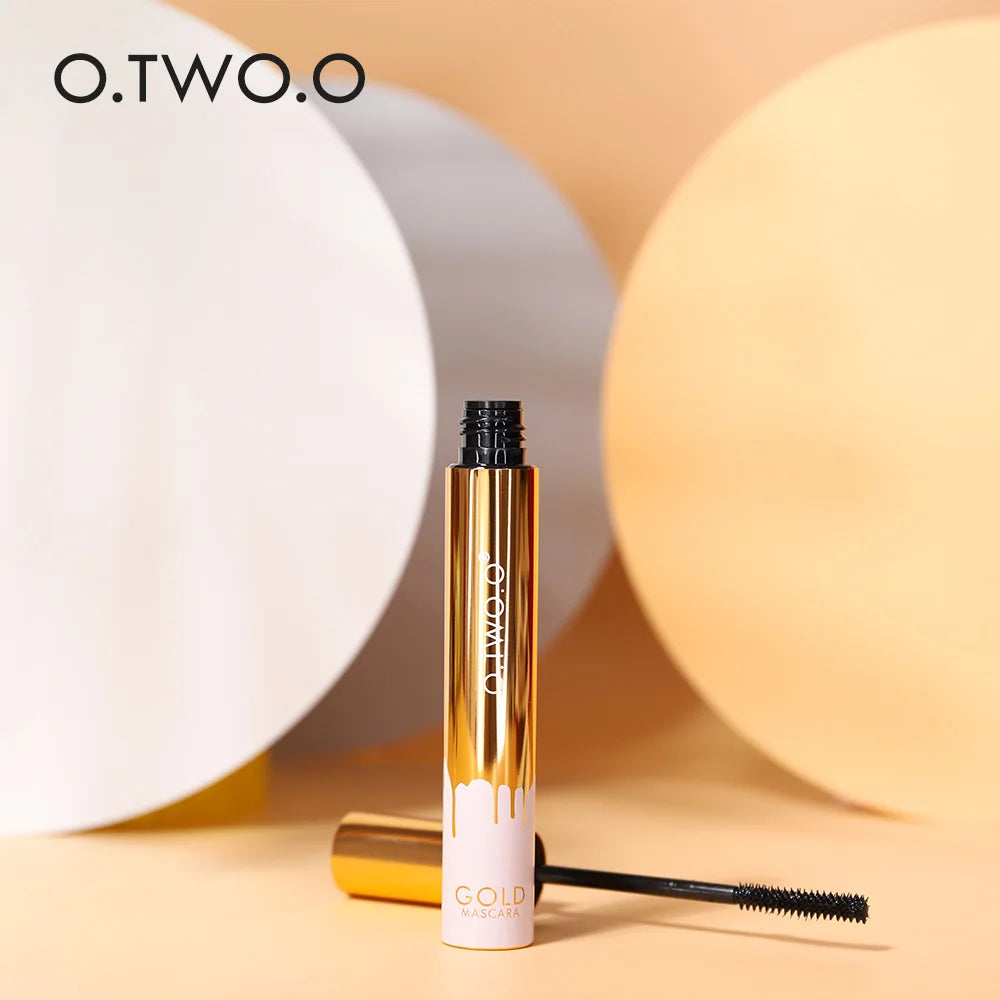 O.TWO.O Éclat 3D Lash Mascara – Lengthening & Volumizing